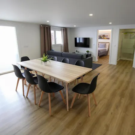 Feriehus Serenity House With Garden *